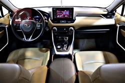 تۆیۆتا ڕاڤ 4